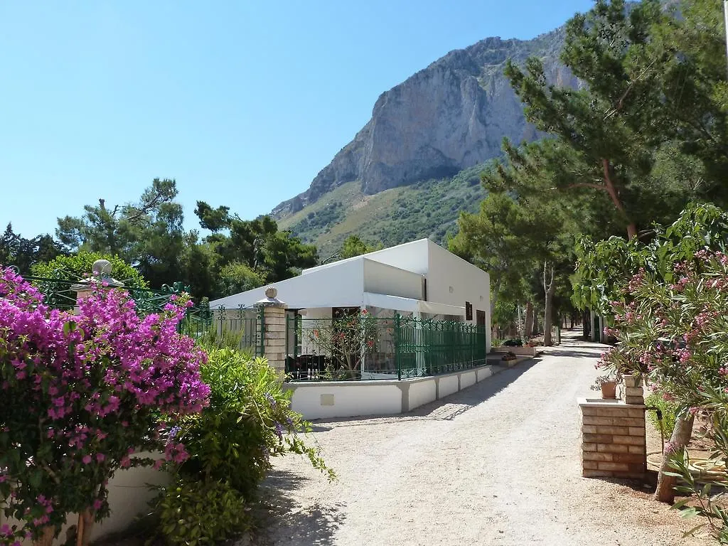 Pineta Sul Mare Apartment Castelluzzo 0*,  Italy
