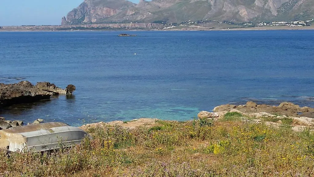 Pineta Sul Mare Apartment Castelluzzo